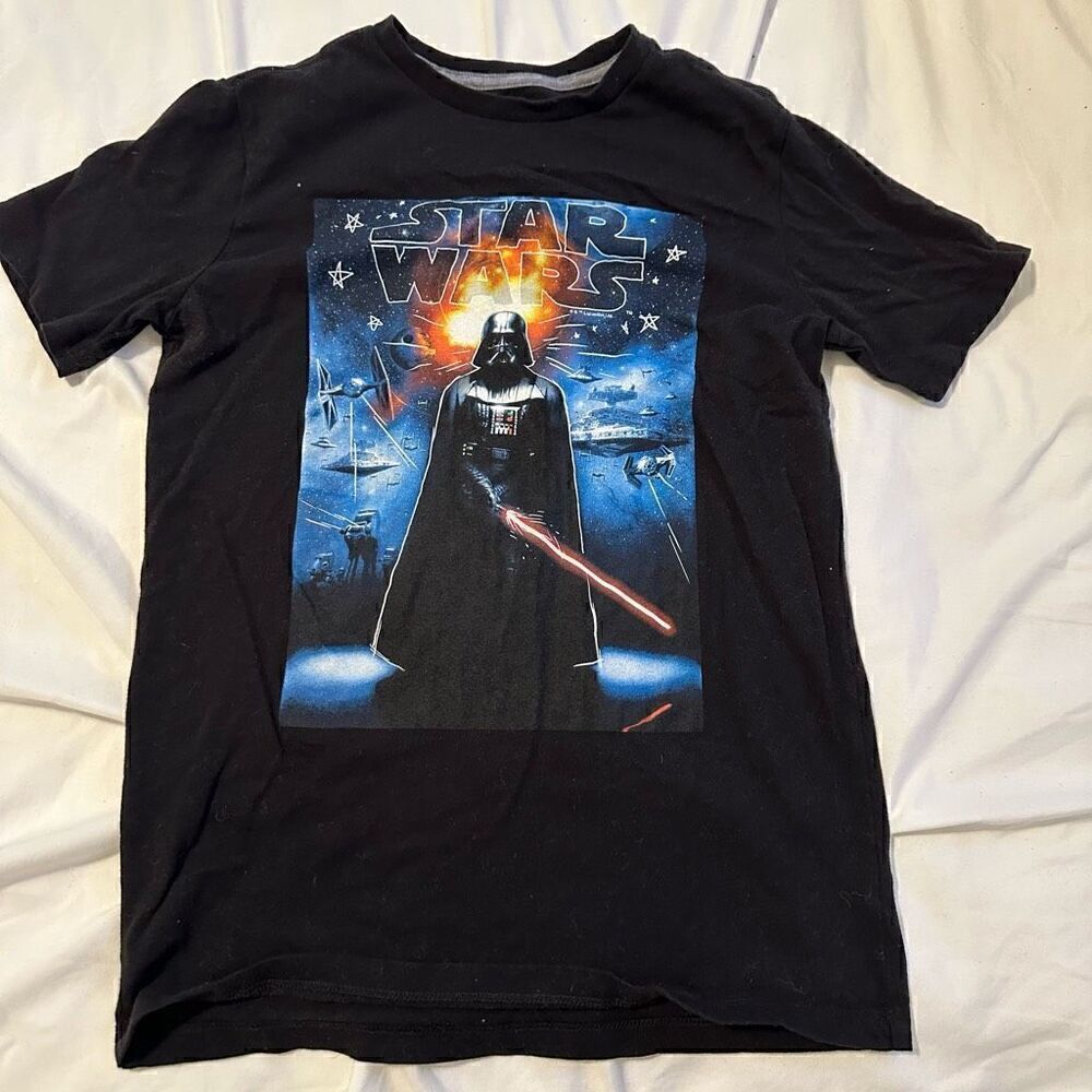 Old navy boys T-shirt size XL